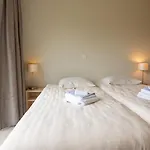 度假居 La Sapiniere *