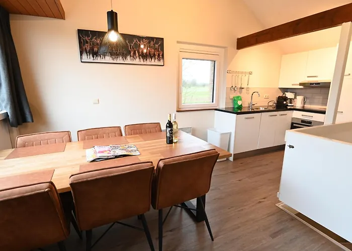 La Sapiniere بيت للعطل *